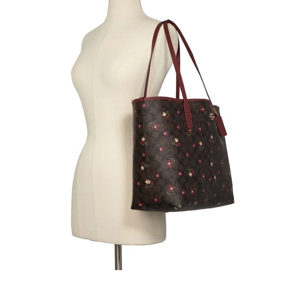 Coach Signature Heart Petal City Tote - Picture 5 of 6